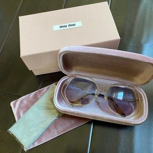 MIU MIU LA MONDAINE SUNGLASSES